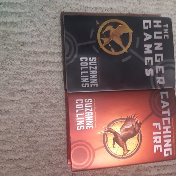 Books - Picture 4 of 4